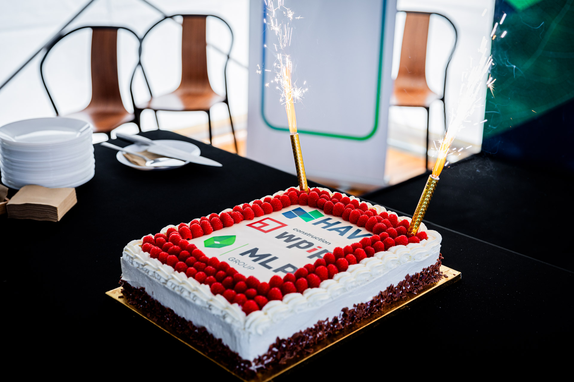 Kamień węgielny - HAVI