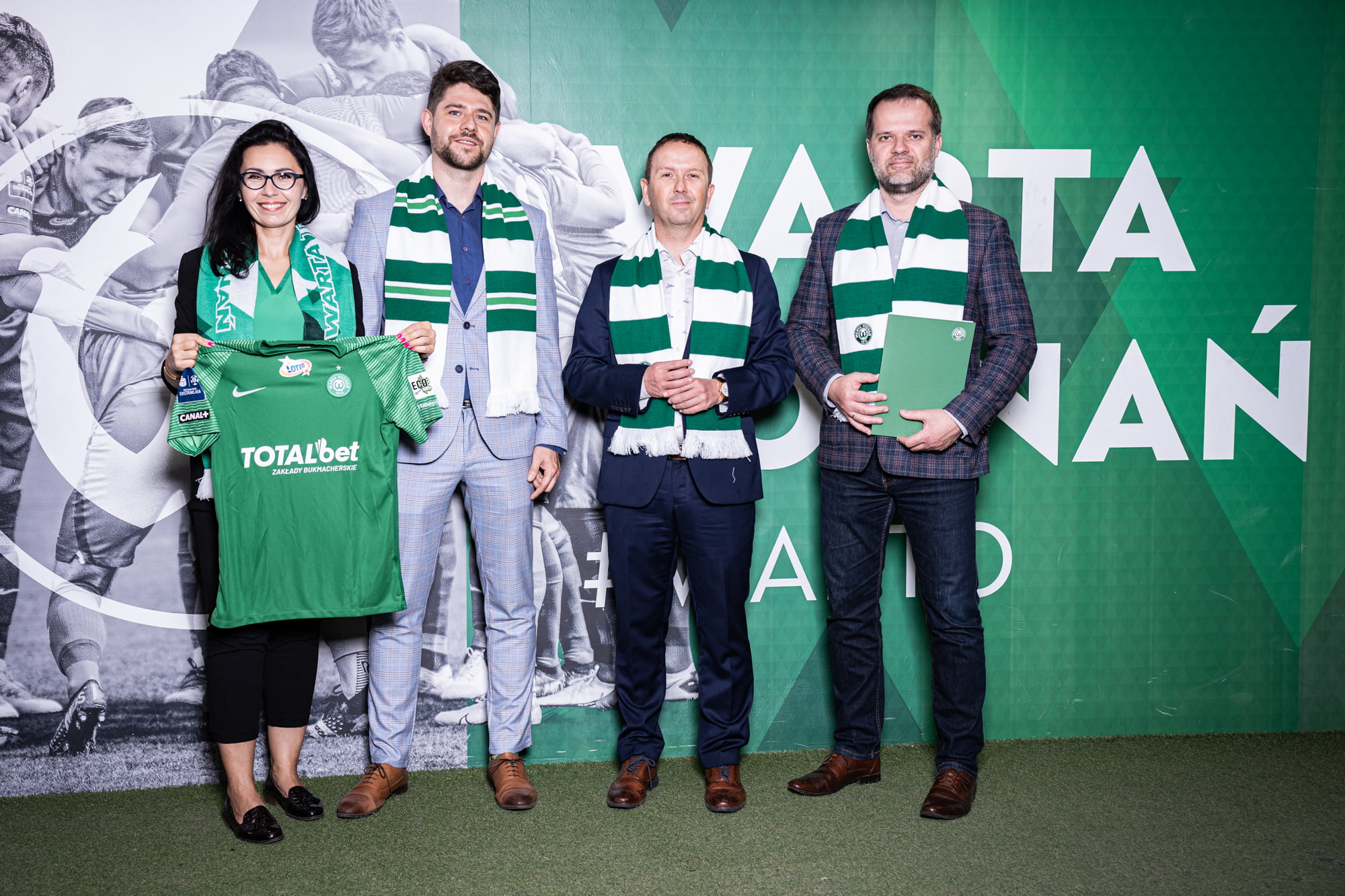 Warta Poznań - podpisanie umowy